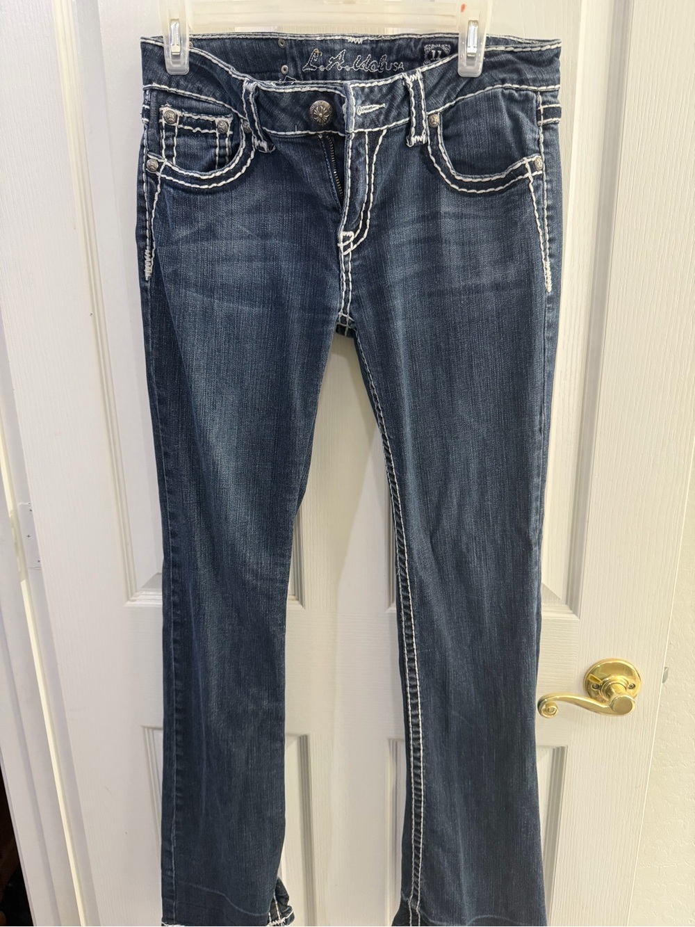 L.A. idol Dark Blue Flare Jeans with Contrast Stitching
